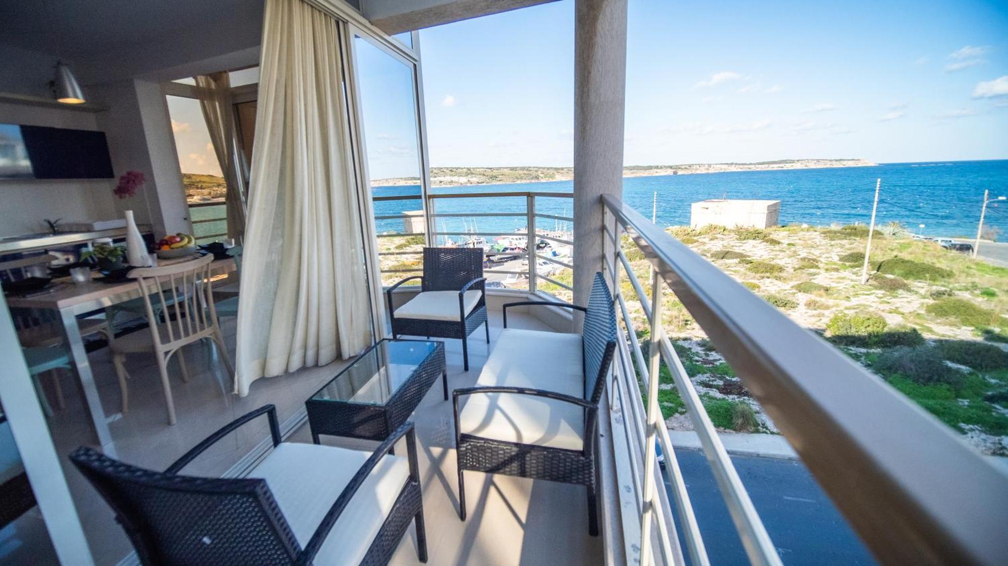 Mellieha Bay 3 Bedroom Apartment "Coastal Comfort" Kültér fotó